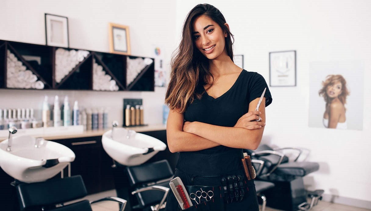 Corso teorico per acconciatore (300 ore)